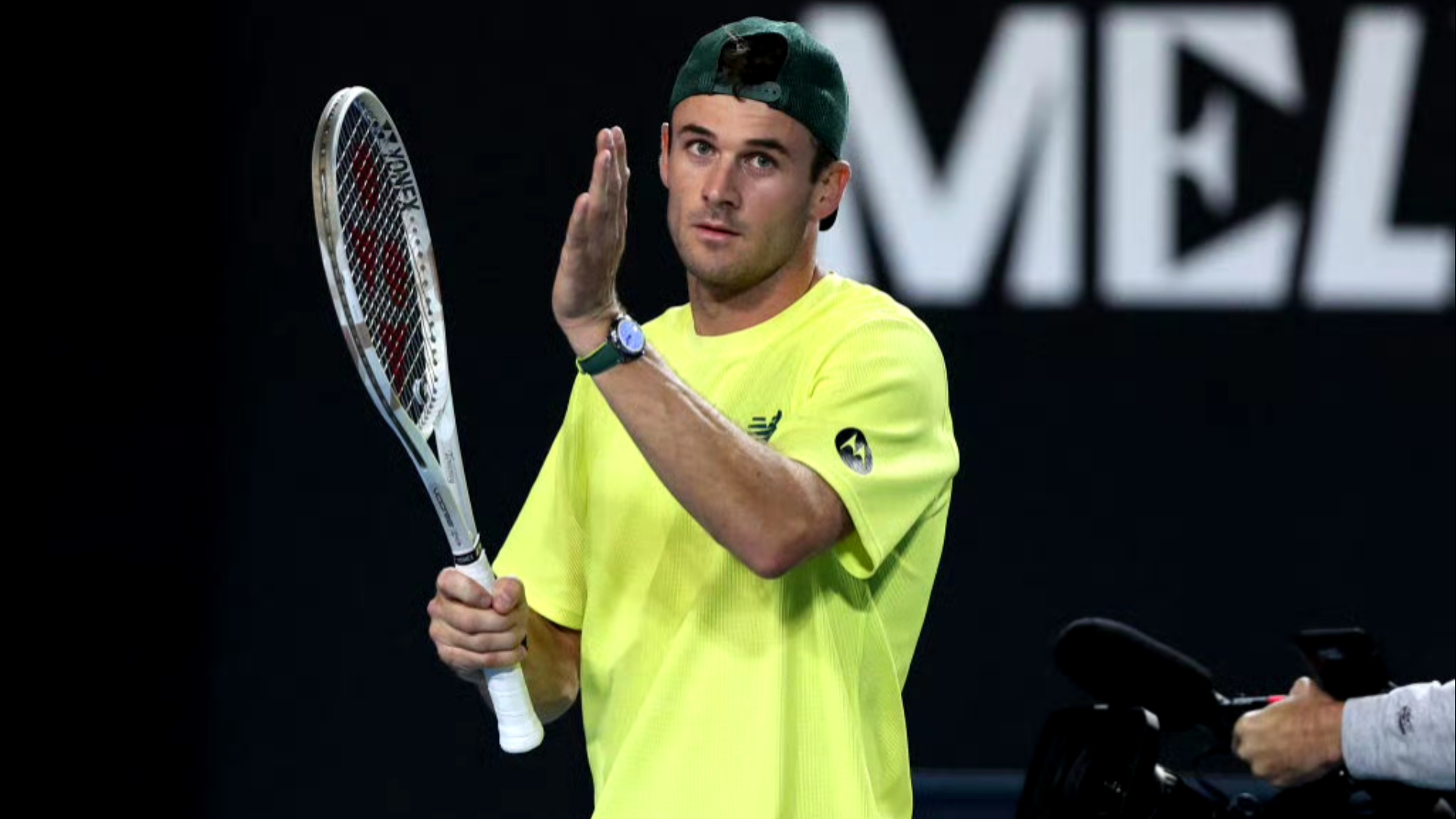 他果断驶向 他果断驶向