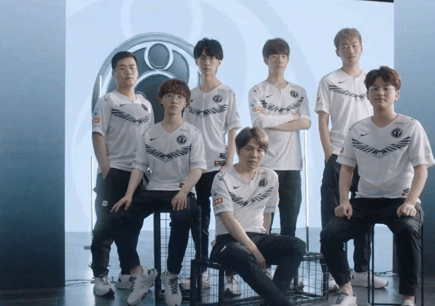 综合来看 综合来看